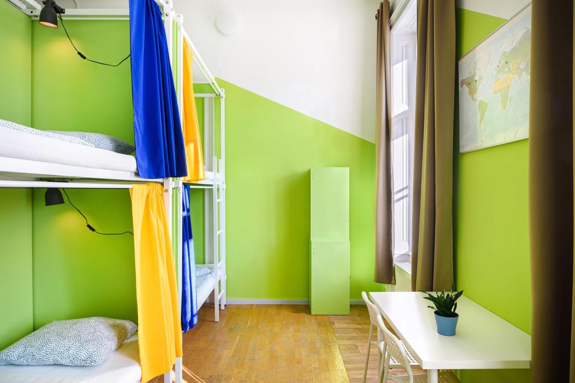 8-Bed Room Private Bathroom