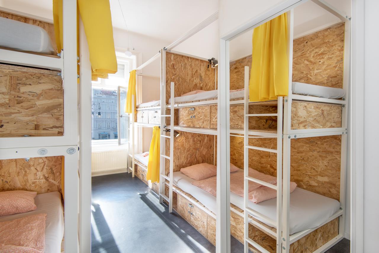 8-Bed Room Private Bathroom