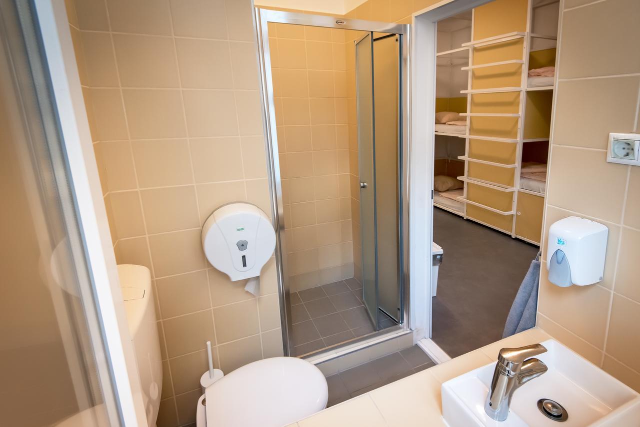 6-Bed Room Private Bathroom