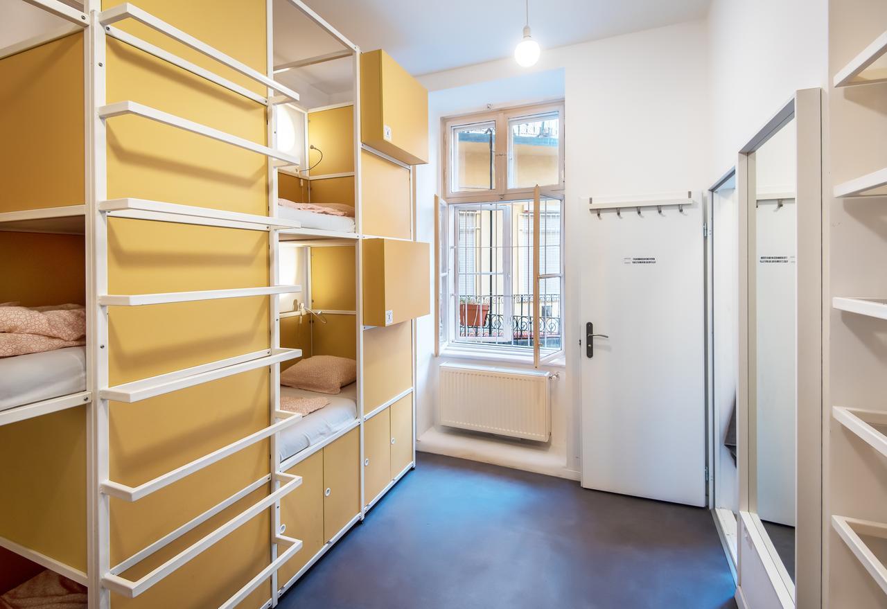 6-Bed Room Private Bathroom